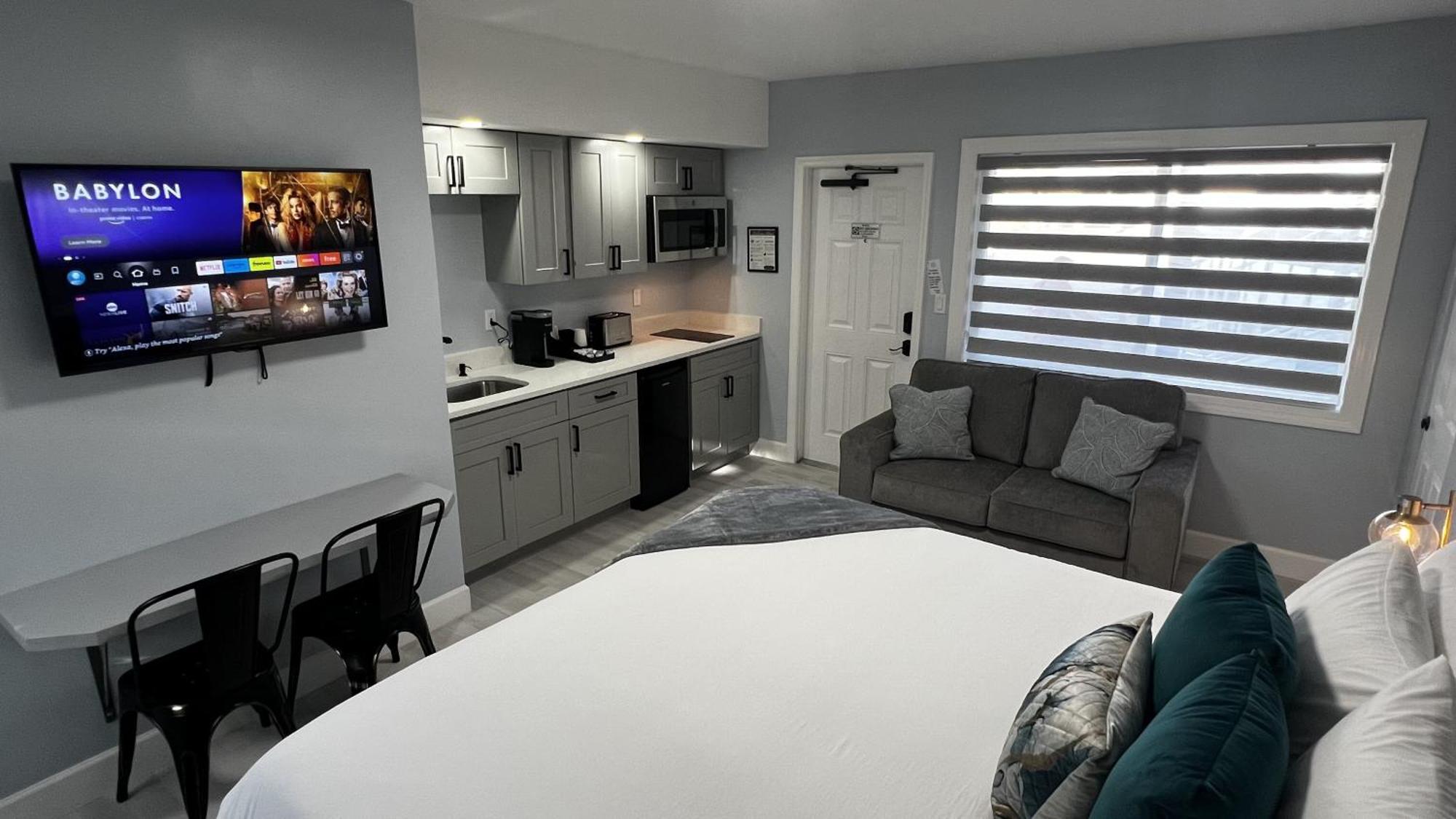 Oceano Suites Daytona Beach Room photo