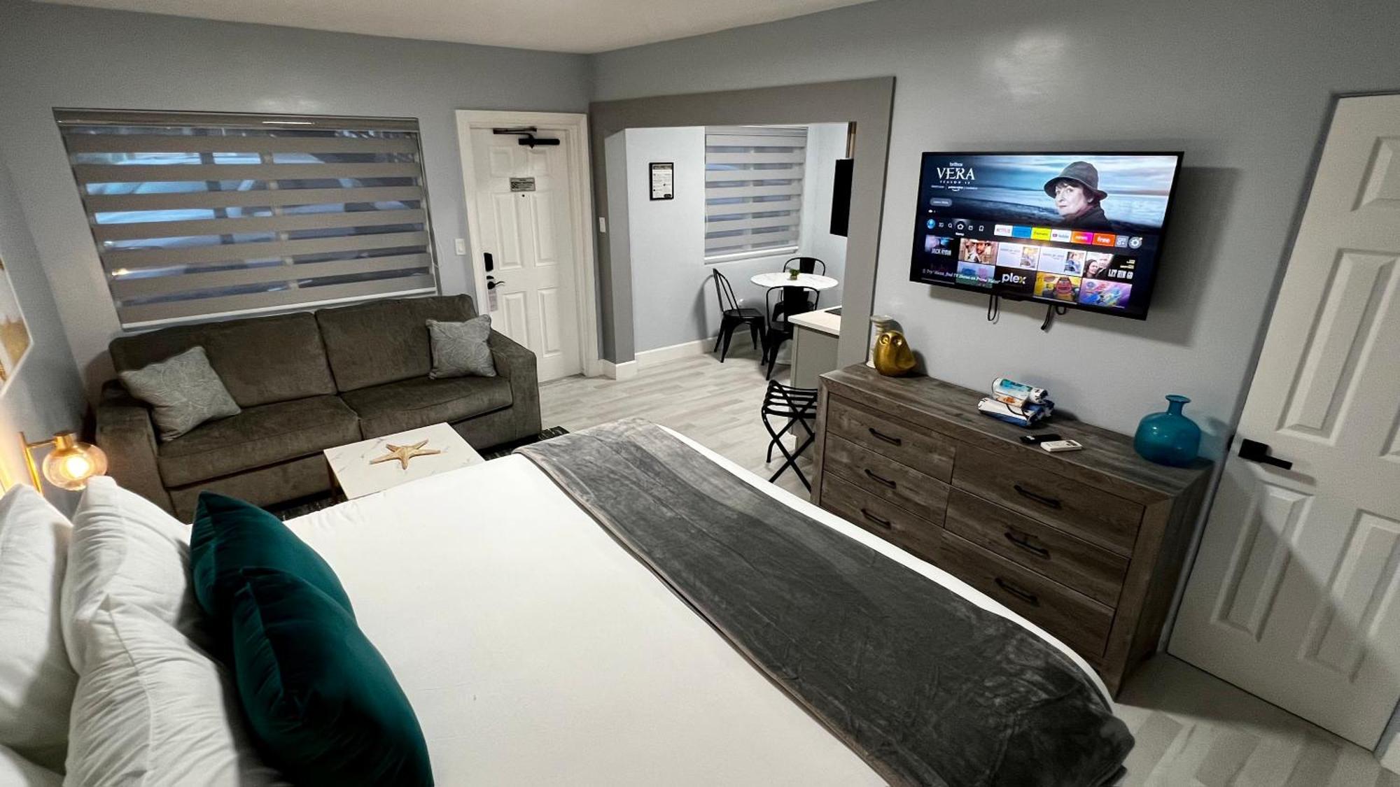 Oceano Suites Daytona Beach Room photo