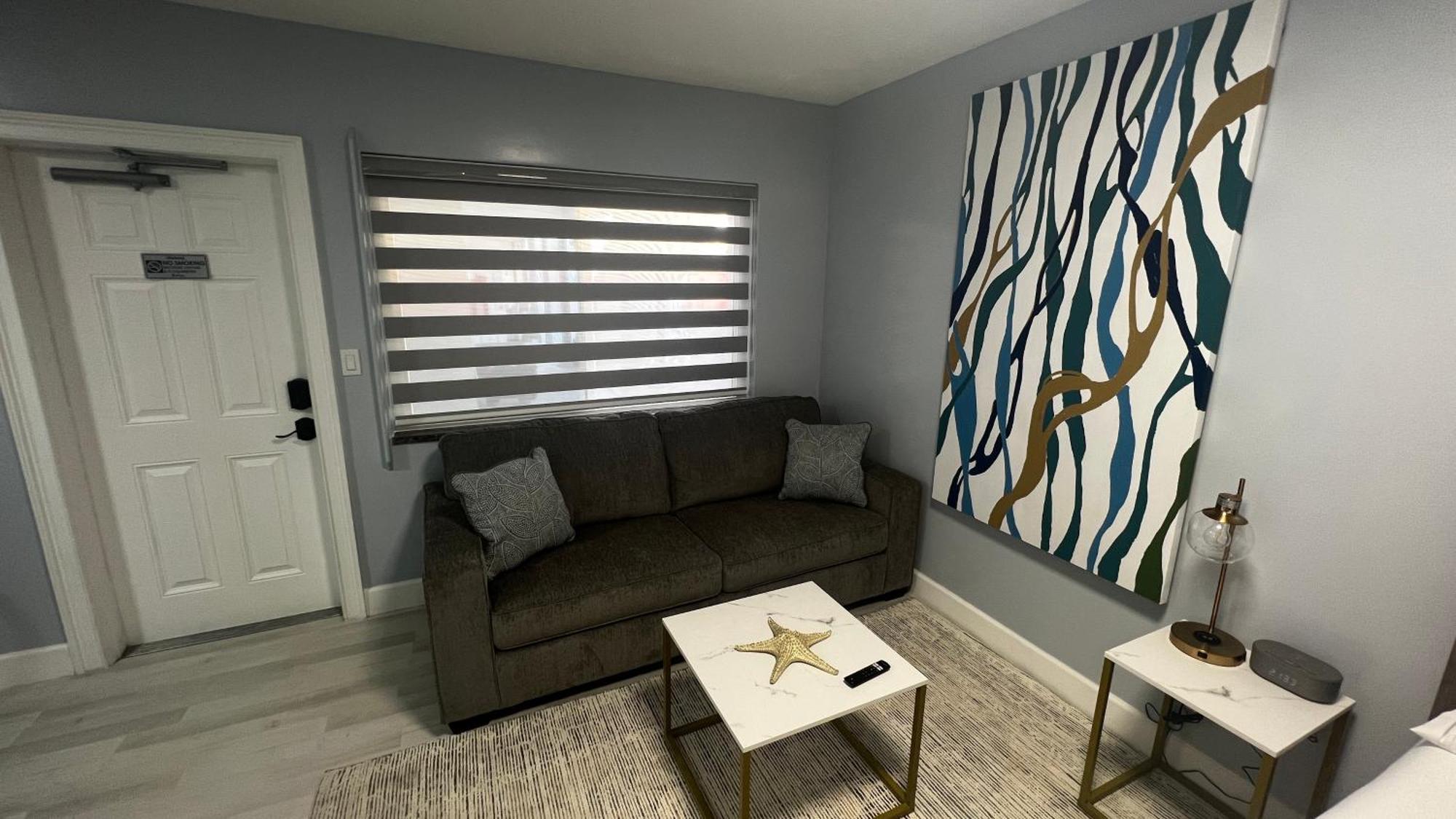 Oceano Suites Daytona Beach Room photo