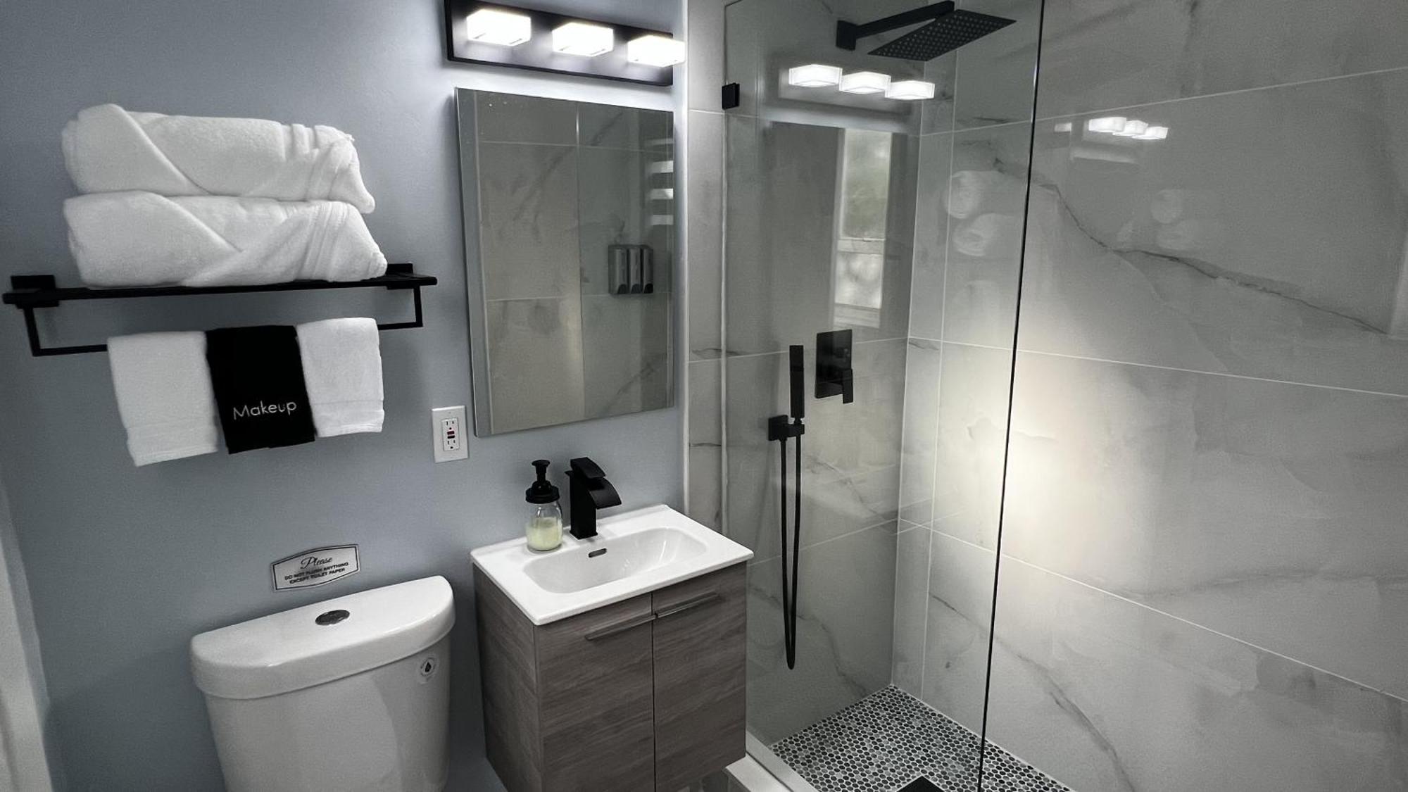 Oceano Suites Daytona Beach Room photo